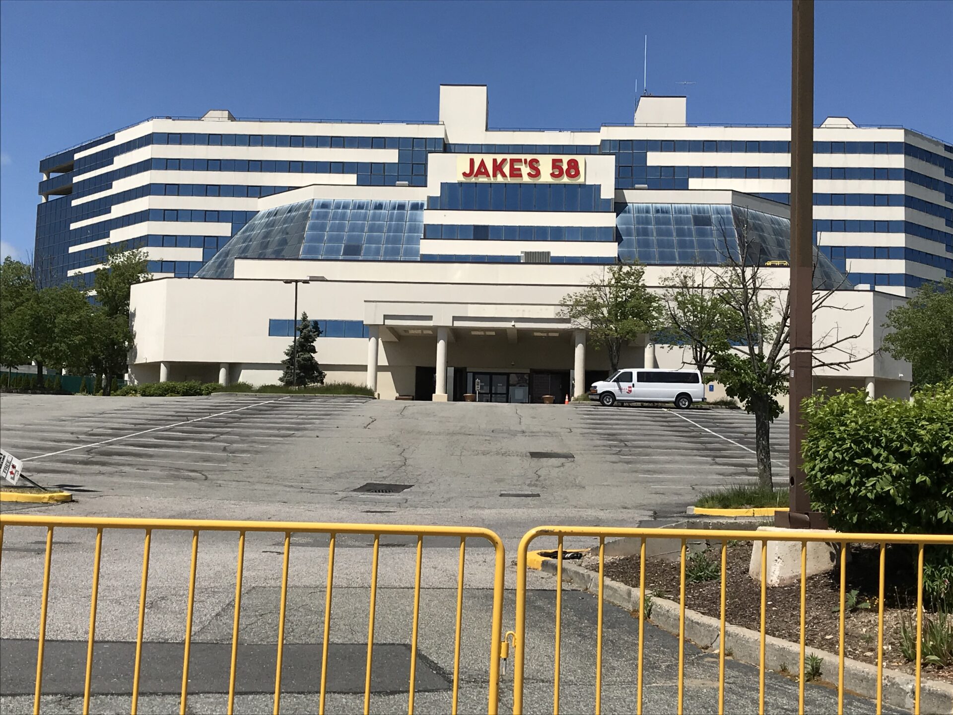 jakeâ™s 58 hotel and casino.