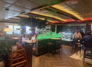 Peter Pan Diner Reopens Following Kitchen Fire