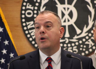 Town Unanimously Approves Verizon Franchise Agreement