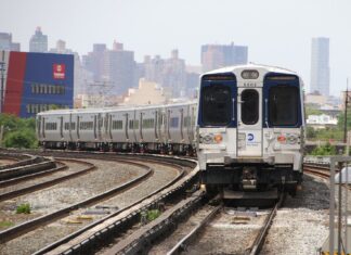 MTA Warns of Possible LIRR Strike