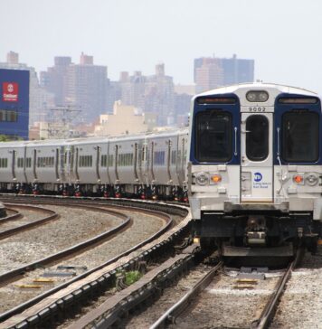 MTA Warns of Possible LIRR Strike