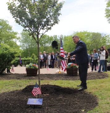 Suffolk’s Supervisors Convene in Hauppauge in 250th Tree Planting