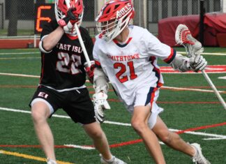 Smithtown East Defeats East Islip in Lacrosse Semifinals
