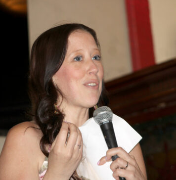 Bay Shore Mom Kicks Off Senate Campaign